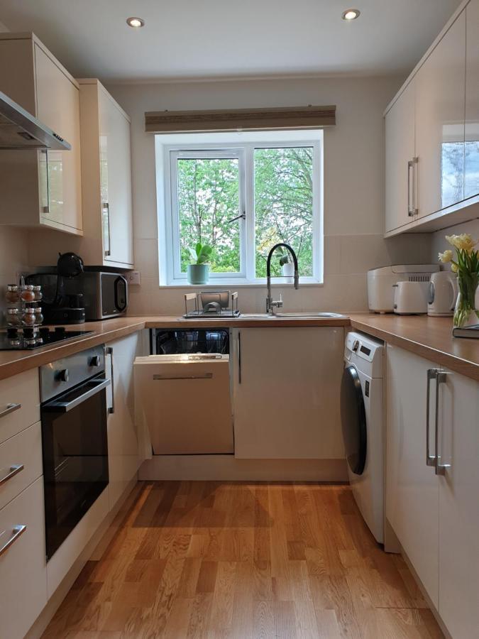 Cheerful 1 Private Room-Ensuite With Free Parking Silverdale  Eksteriør bilde