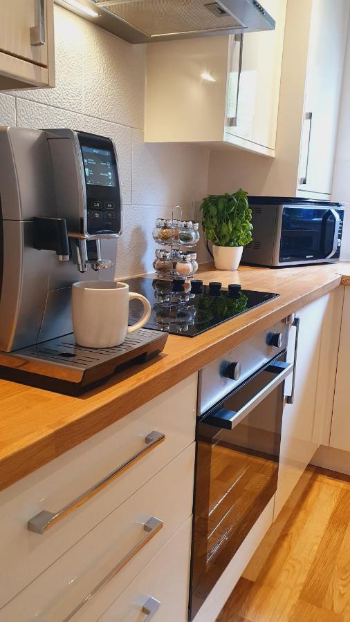 Cheerful 1 Private Room-Ensuite With Free Parking Silverdale  Eksteriør bilde